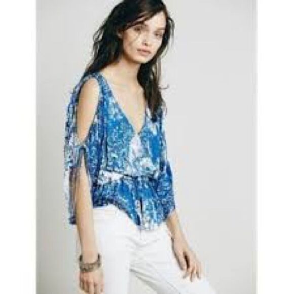Free People |  Abracadabra Cold Shoulder Floral V-Neck Top | XS - Picture 5 of 8